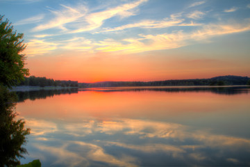 Fototapeta na wymiar Lake Ontelaunee Sunset