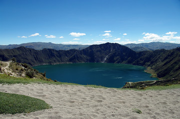 Obraz premium Cratère en contrebas