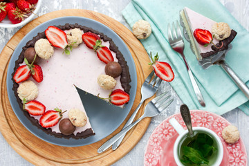 Chocolate strawberry bavarian cream cake