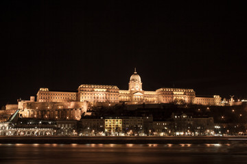 Fototapeta premium Der Burgpalast in Budapest, der Hauptstadt von Ungarn in Europa