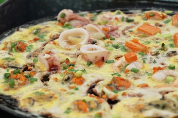 Fried seafood crispy with omelet is delicious