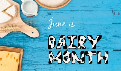 Crédence de cuisine en verre imprimé Produits laitiers Journée mondiale du lait et mois du lait de juin