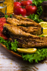 Fried carp slices