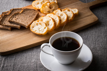 コーヒーとパン