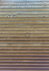 Obraz premium 錆びたシャッタードア