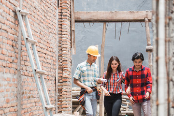 construction worker with the house owner