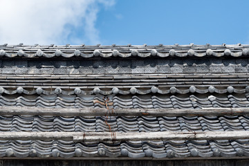屋根瓦のクローズアップ / 日本の建築文化イメージ