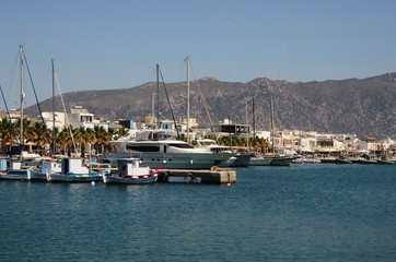 Fototapeta na wymiar Port de Kardamena (Kos-Grèce)