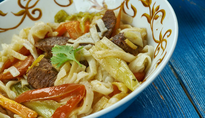 Uzbek Qorasaroy Lagmon