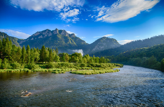 Fototapeta The turn of the river Dunajec in Pieniny, Poland and Slovakia