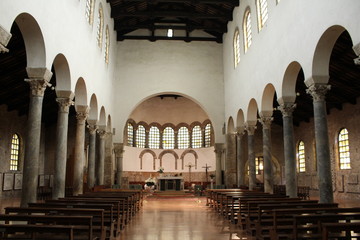 Die Kirche San Giovanni Evangelista in Ravenna.
