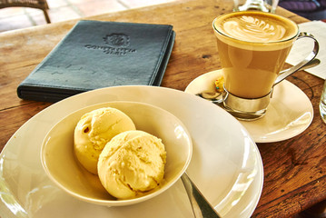 Coffee and ice cream in Constantia, Cape-Town
