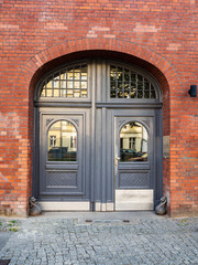 Fototapeta na wymiar Front view of the entrance door
