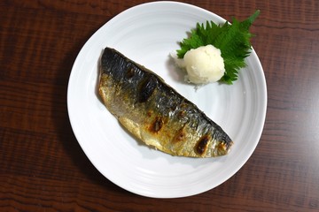 鯖の塩焼き