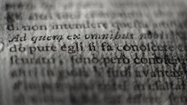 cARATTERI ANTICHI DI SCRITTURA LATINA VOLGARE SU LIBRO ANTICO