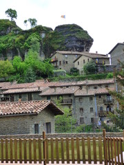 Rupit y Pruït​, pueblo de Barcelona ( Cataluña,España) de la comarca de Osona  al este de la Sierra de Cabrera