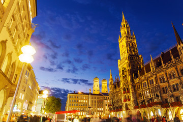 Fototapeta na wymiar Night view of New Town Hall Marian column on Marienplatz in Munich, Bavaria