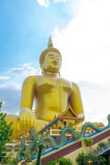 Obraz premium THE BIGGEST BUDDHA at Wat Muang Angthong, Thailand
