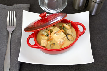 cocotte de poissons et fruit de mer