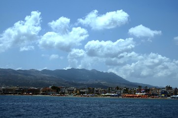 Obraz premium Tour en goélette au large du port de Kos (Dodécanèse-Grèce) 