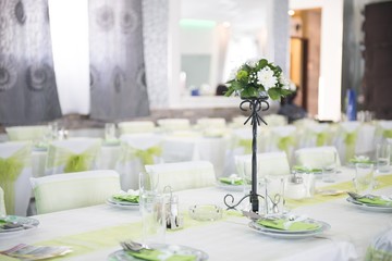 restaurant table decoration