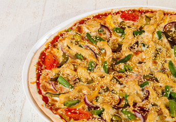Pizza with chicken