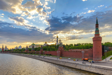 Obraz premium Moscow sunset city skyline at Kremlin Palace Red Square and Moscow River, Moscow, Russia