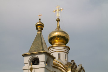 Fototapeta na wymiar orthodox cathedral on a sunny summer day
