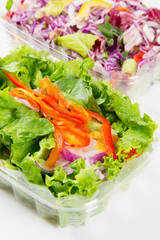 プラ容器に入ったカット野菜