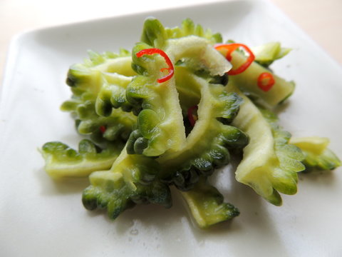 ゴーヤピクルス のストック写真 ロイヤリティフリーの画像 ベクター イラスト Adobe Stock