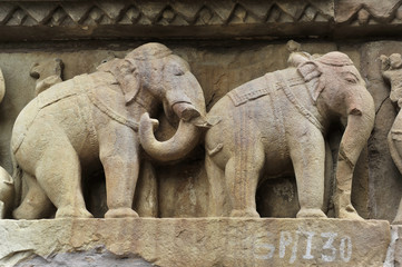 Fototapeta na wymiar Tempelbezirk von Khajuraho, Unesco Weltkulturerbe, Madhya Pradesh, Indien, Asien