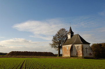 Chapelle Wallonie Belgique vert campagne rural