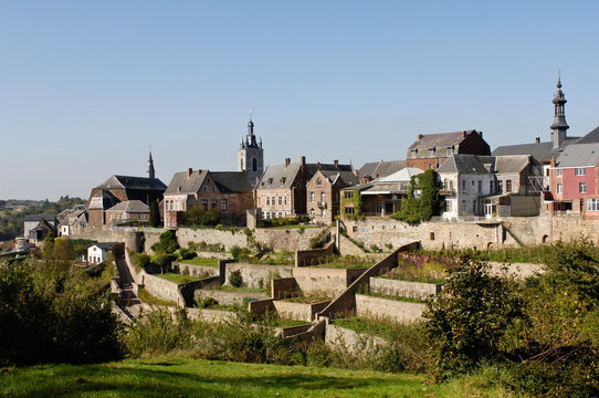 thuin Belgique wallonie collegiale jardins suspendus