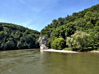 Fototapeta na wymiar Donaudurchbruch, Donaufelsen