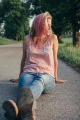 Obraz premium Woman waiting on road