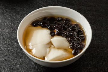 豆花　台湾の豆腐スウィーツ　Toufa (Tofu Pudding)