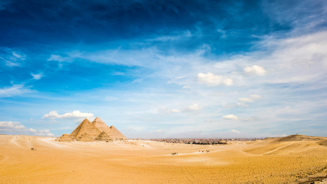 Panorama of the Great Pyramids of Giza, Egypt © Günter Albers