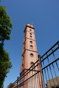 Aussichtsturm Torre de los Perdigones in Sevilla, Spanien (Andalusien)