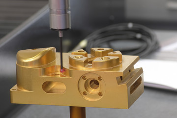 working computerized numerical control metalworking machine