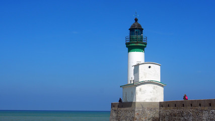 Fototapeta na wymiar Leuchtturm von Le Tréport, Normandie, Frankreich