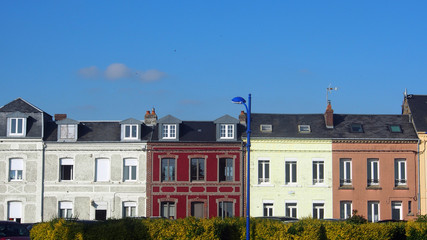 Obraz premium Altbauten in Frankreich, sanierte Fassaden