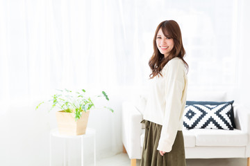 リラックスする女性