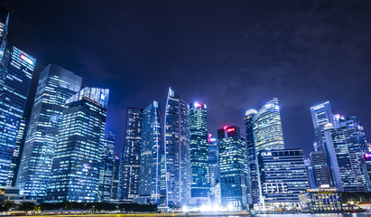 シンガポールのビル夜景