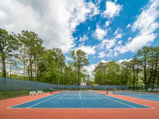 Zelfklevend Fotobehang Outdoor tennis court © oldmn