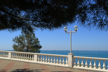 Image of the sea promenade.