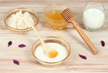 Anti aging face mask from rice, honey and milk /  Favorite  Japanese facial mask from boiled rice, one spoon of honey and hot milk.