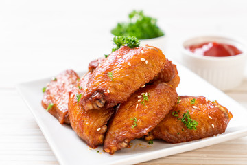 barbecue chicken wings with white sesame