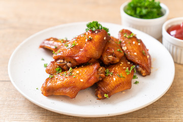 barbecue chicken wings with white sesame