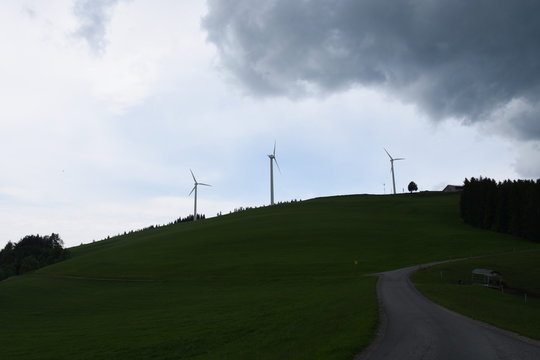 Windenergie, Windrad, Windr&auml;der, Strom, gr&uuml;n, gr&uuml;ne Energie, Windkraftwerk, Windkraft, Propeller, Wind, Laussa, Ober&ouml;sterreich, Wetter, Gewitter, Plattenberg