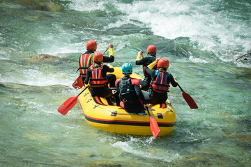 people rafting on a river - obrazy, fototapety, plakaty